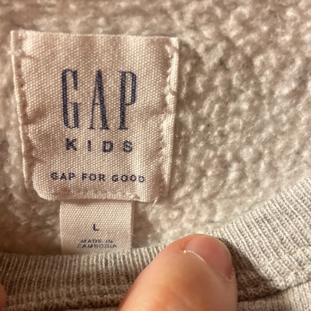 # 2 Gap pullover‎